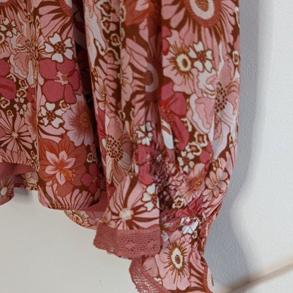 Aritzia Wilfred Eden Printed, ruffled V-neck blouse SZ XXS - Picture 8 of 12